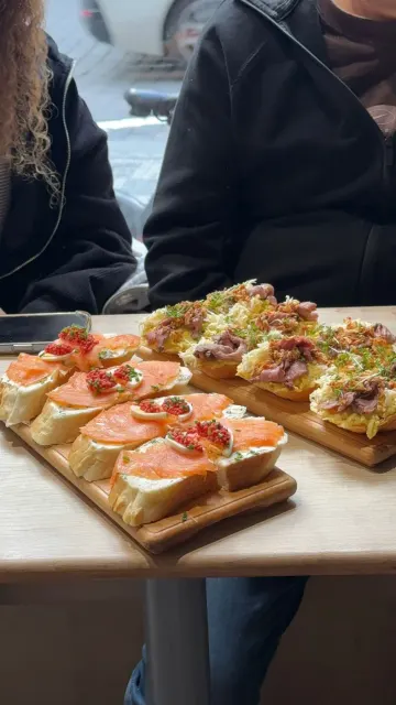 פראג לצמחונים וטבעונים: איך מסתדרים בעיר של בירה ובשר
